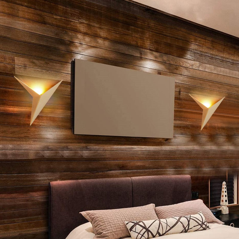 Creative Triangle Wall Lamp