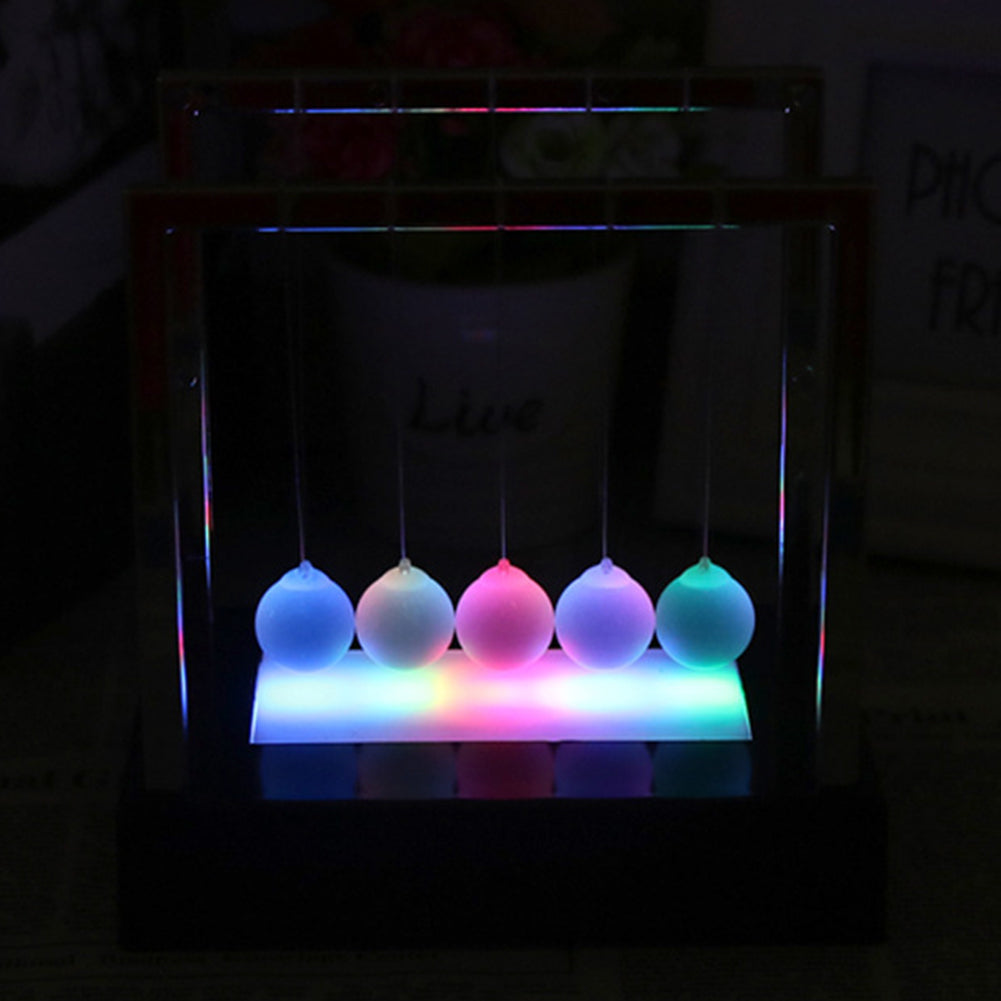 Newton Cradle Projection Lamp