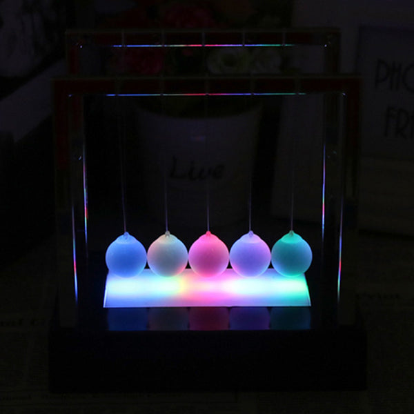 Newton Cradle Projection Lamp